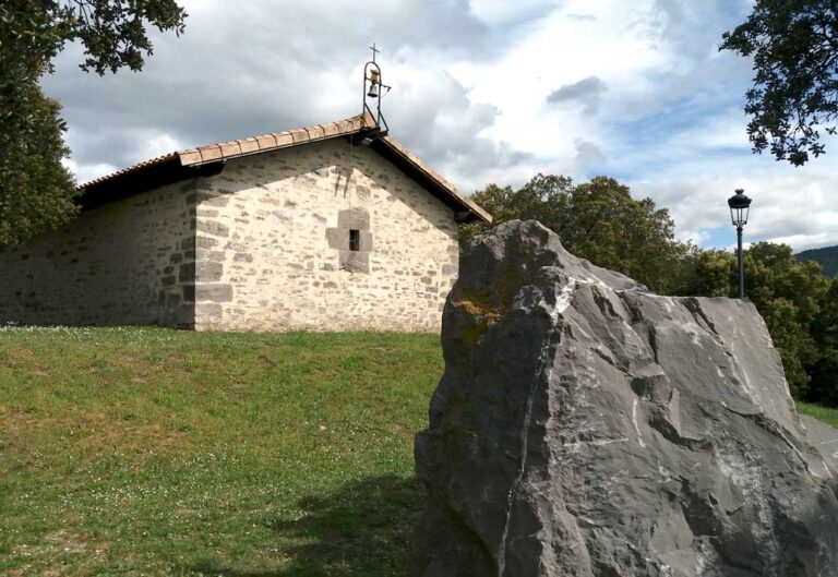 Ermita de San Pelayo y fuente