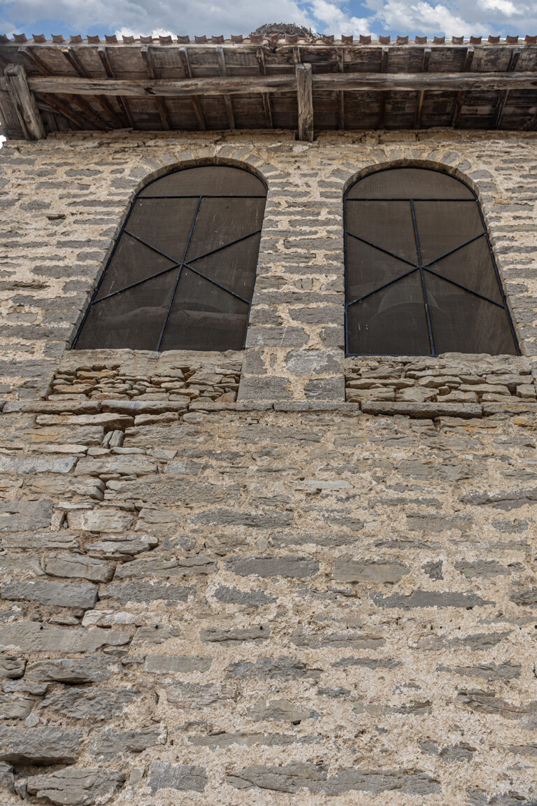 Vista del campanario por el exterior
